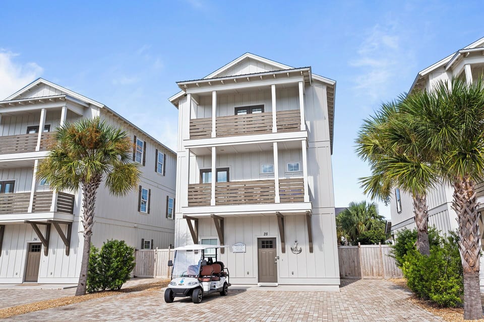 Serenity By The Sea Exterior Alt
