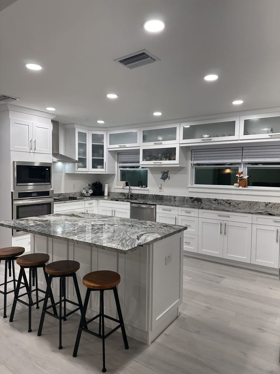 Oven and built-in microwave