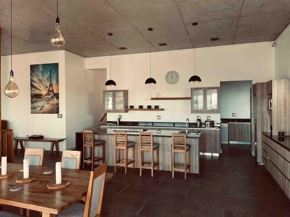 Dining room & Kitchen