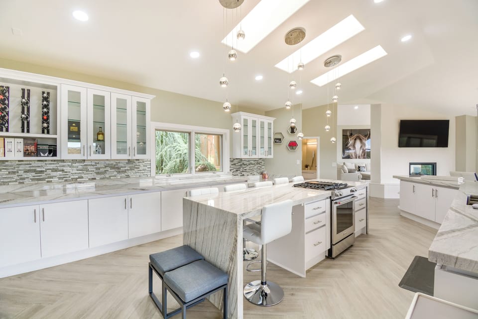 Kitchen | Dishwasher | Updated Appliances