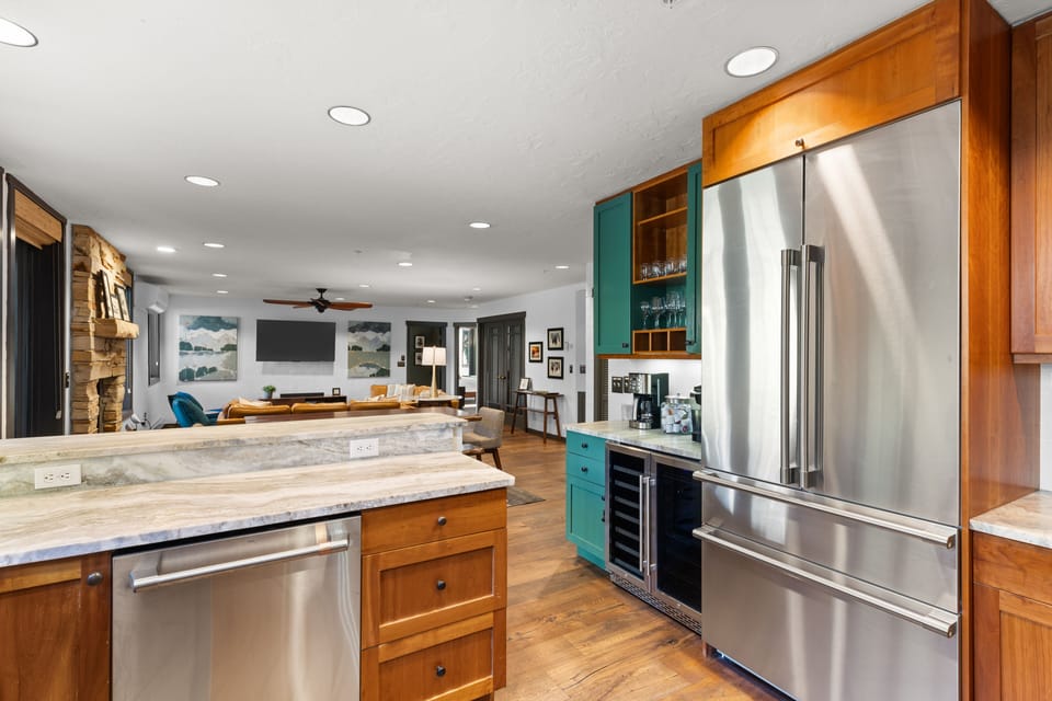 All new high end Cafe and Monogram appliances in the kitchen.  So well stocked!