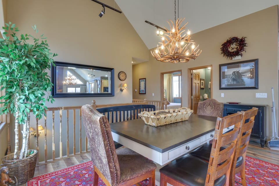 Dining Area | 2nd Floor