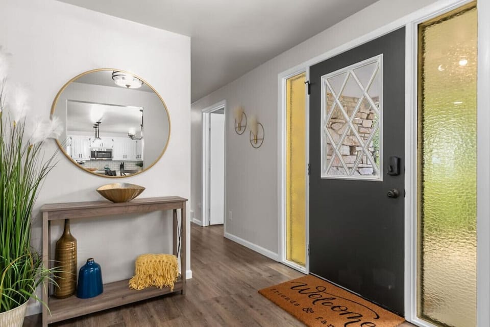 Spacious front entryway.