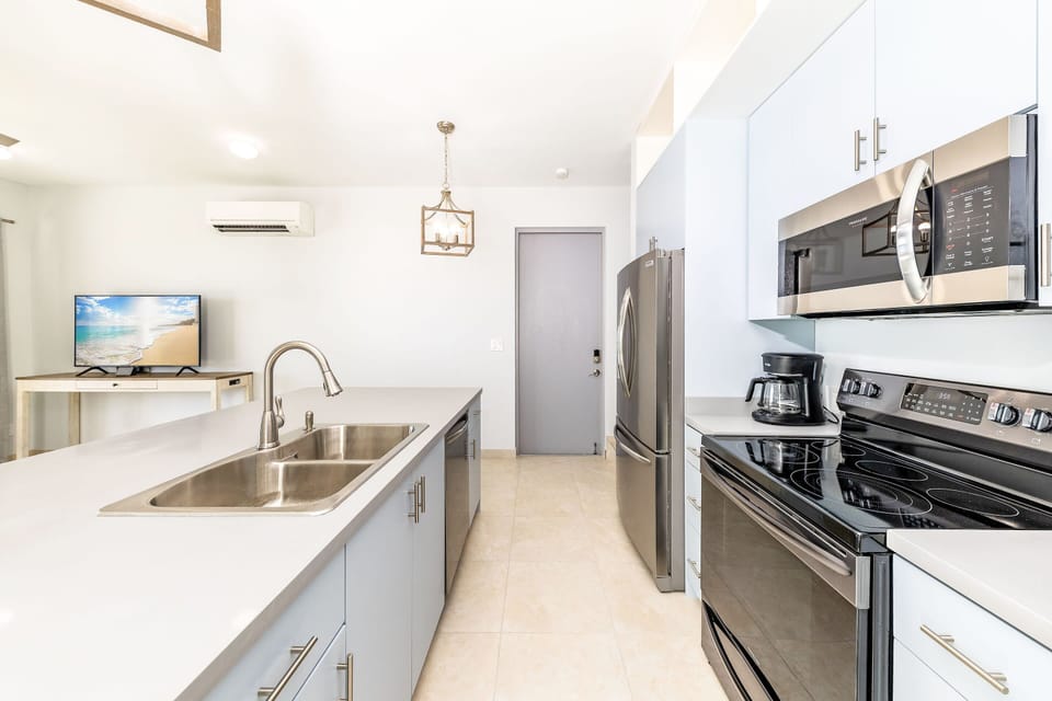 Fully-equipped kitchen