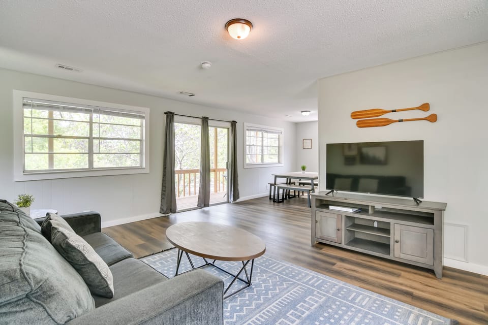 Kimberling City Vacation Rental | 2BR | 2BA | Stairs Required | 1,150 Sq Ft