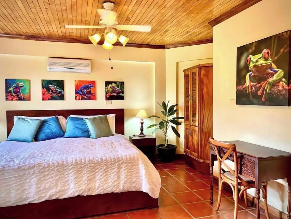 Frog room with beautiful views, a smart TV, and it’s own private bathroom.