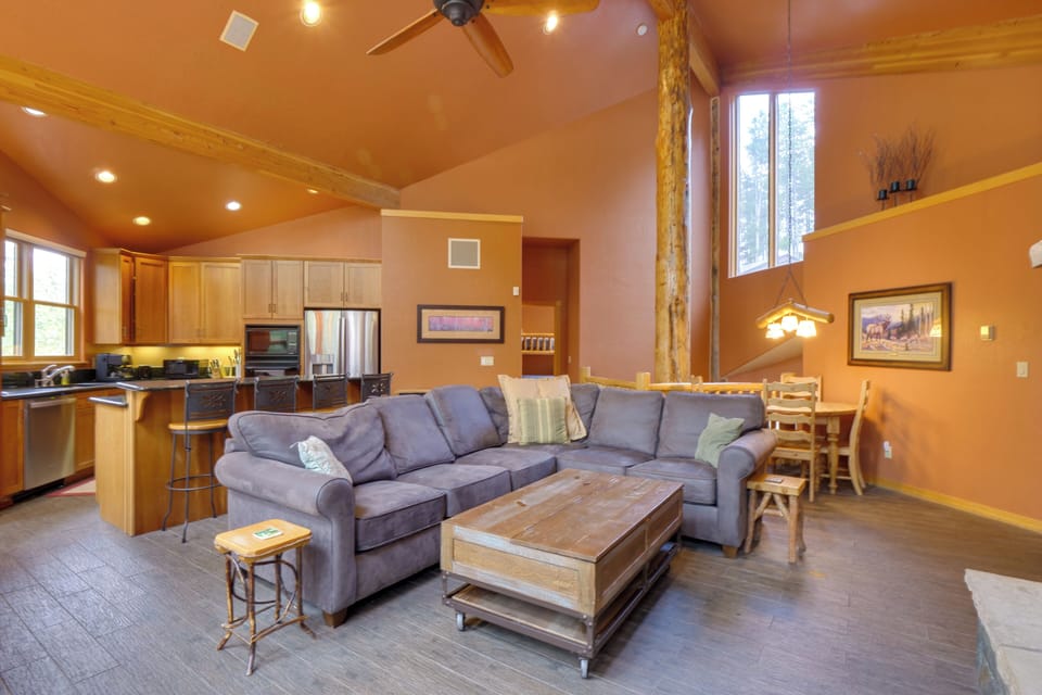 Living Room | Sleeper Sofa | Heated Floors