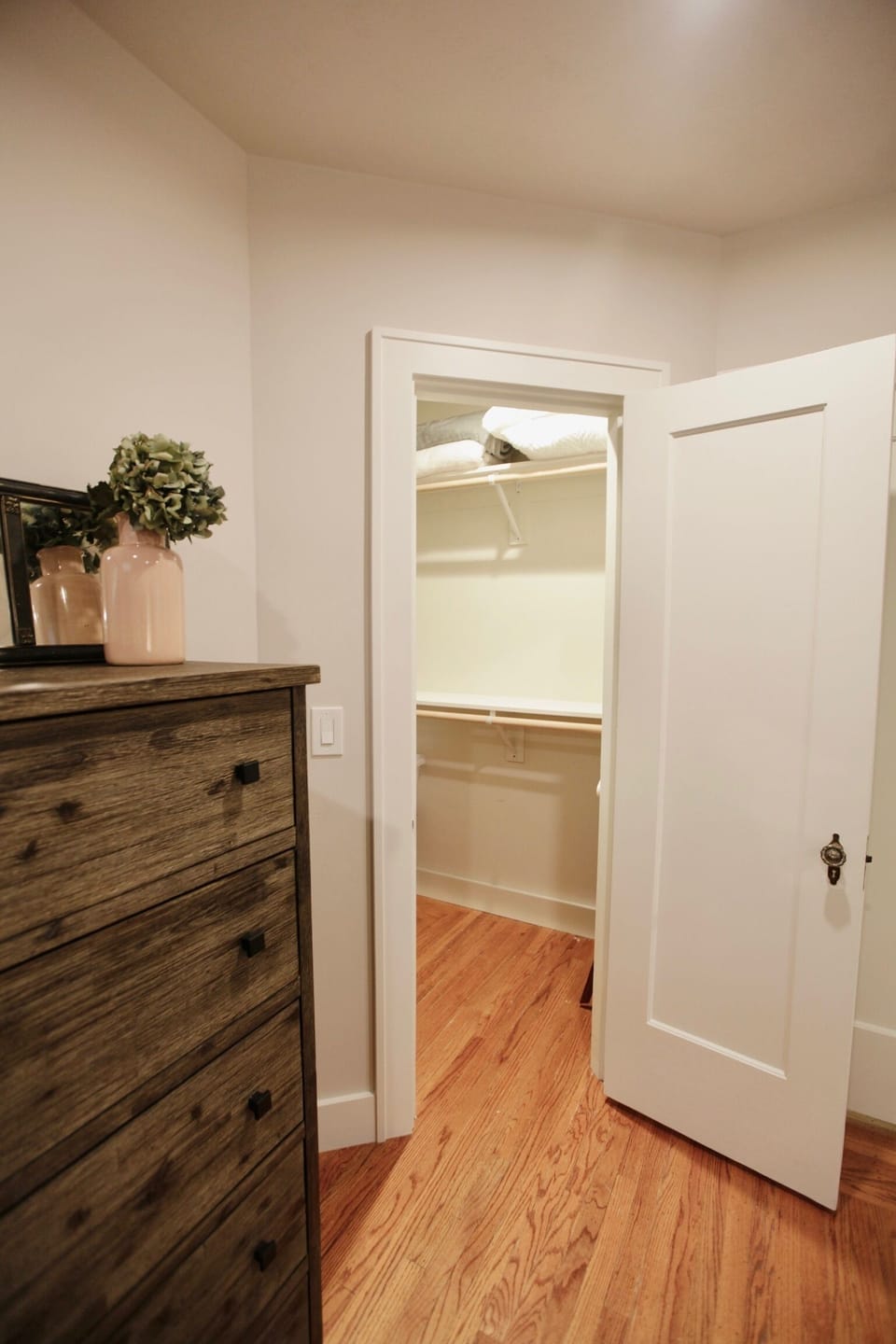 Primary bed room walk-in closet