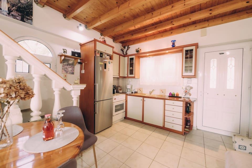 Kitchen and dining area