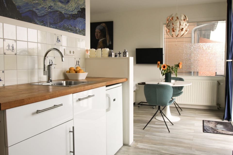Kitchenette for preparing breakfast or coffee and tea,