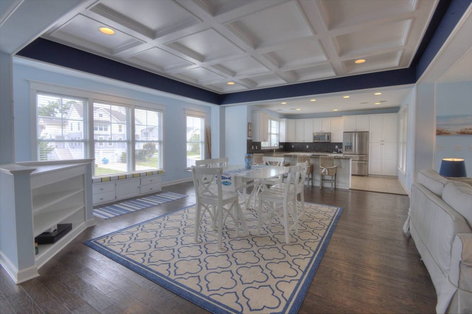 Full kitchen and dining room to feed up to ten people.