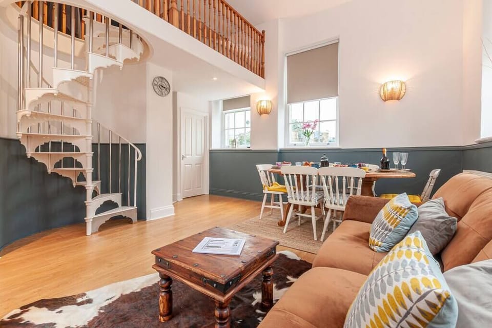 Living and Dining Area