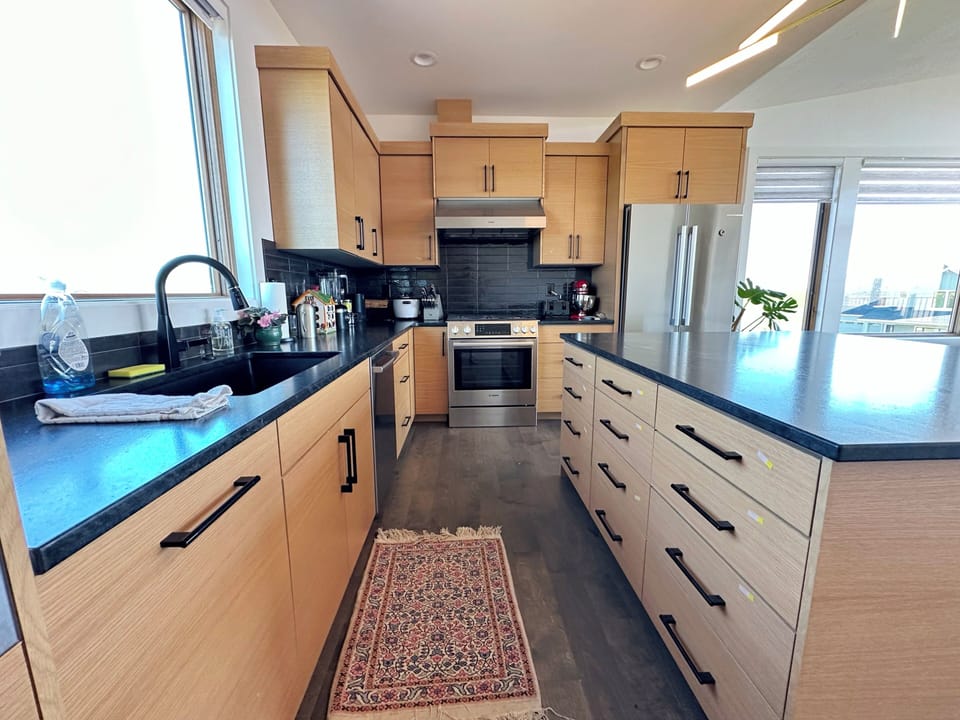 If you need the perfect kitchen for your next family vacation, look no further — this is it.