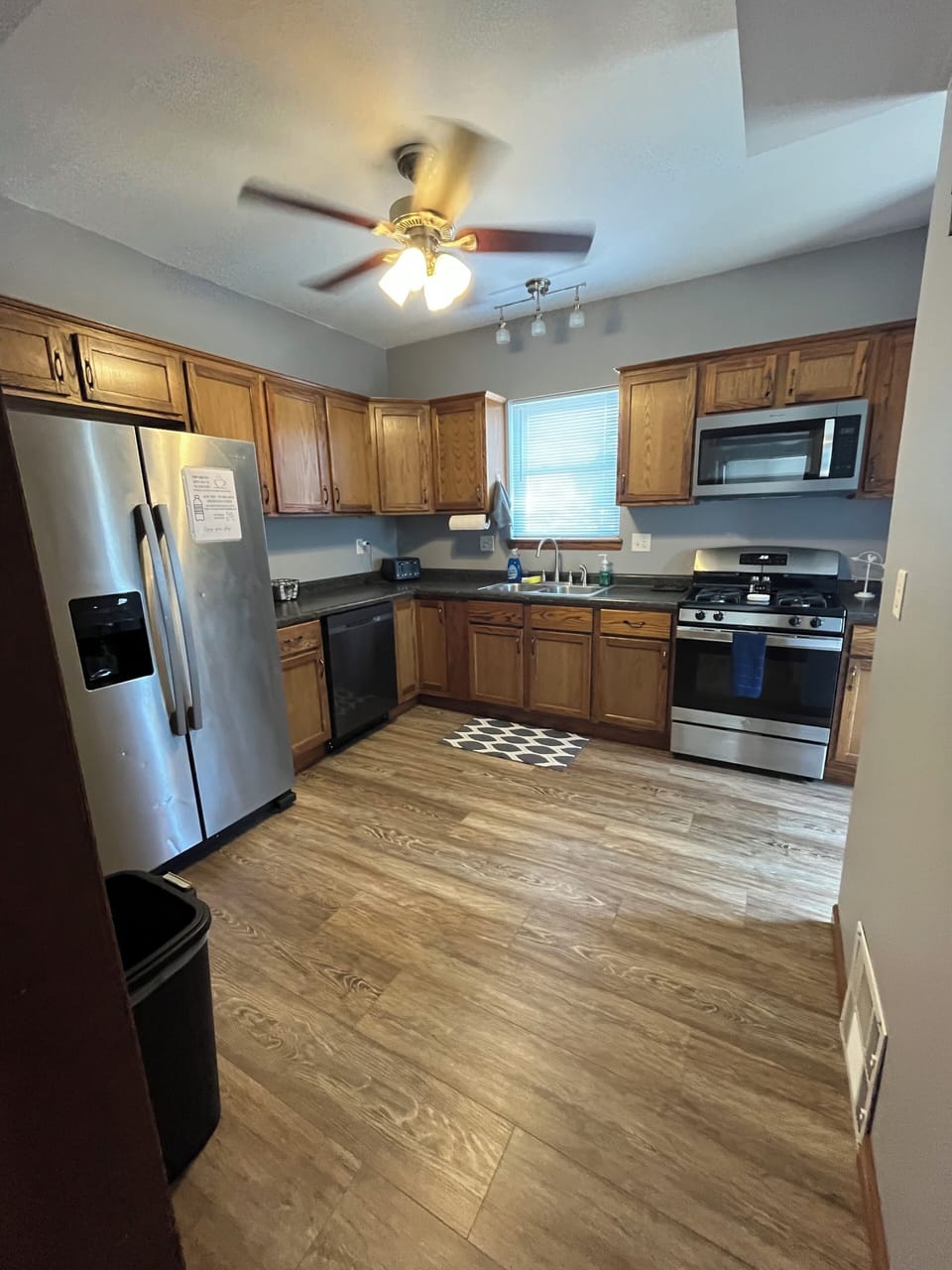 Large kitchen with everything you'll need!