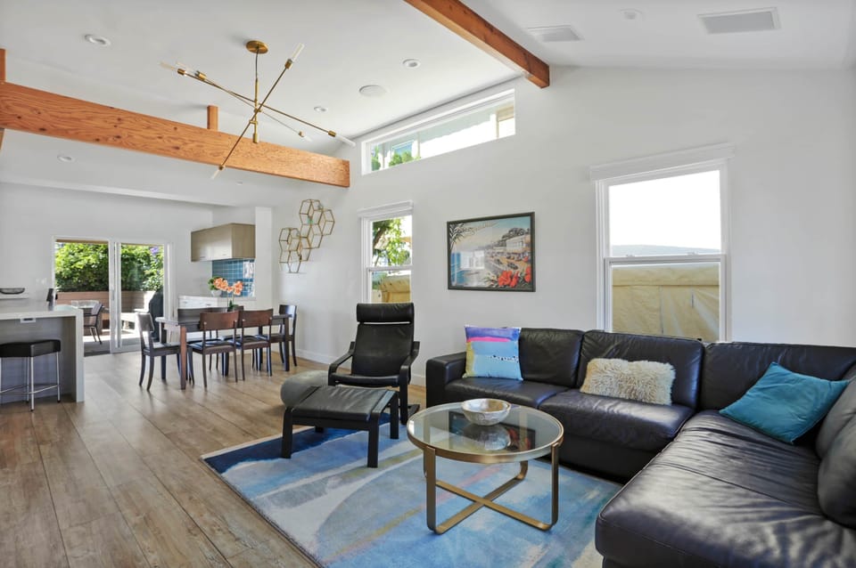Living Room (1)