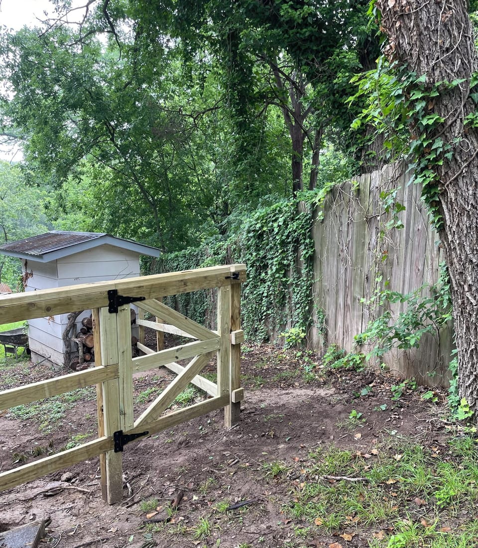 Entry to path for river access