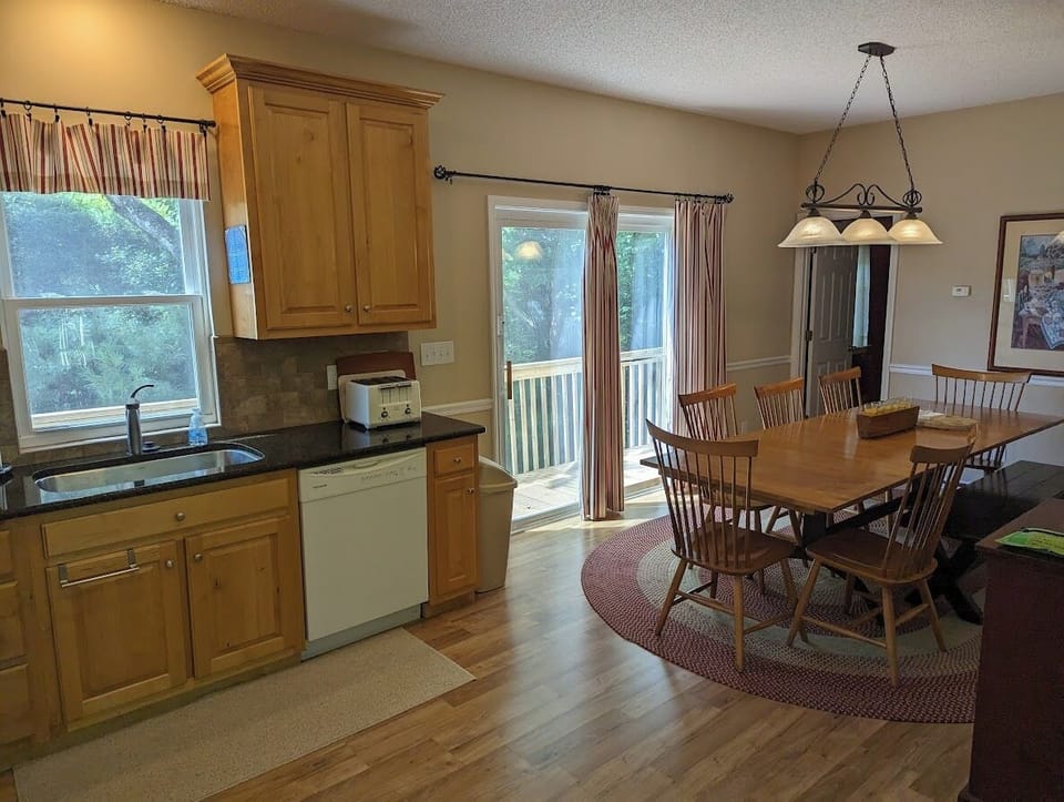 Kitchen table