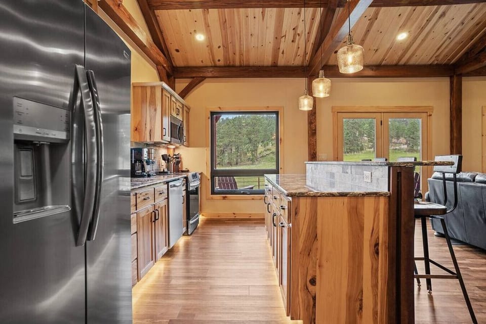 Kitchen countertop perfect for preparing food