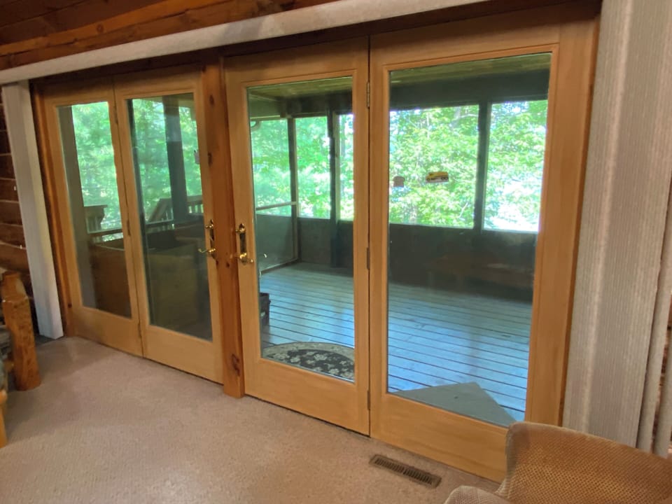 Lots of windows for great view of lake.