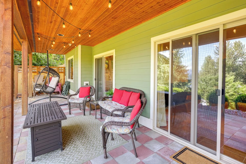 Private Patio | Fire Pit | Gas Grill