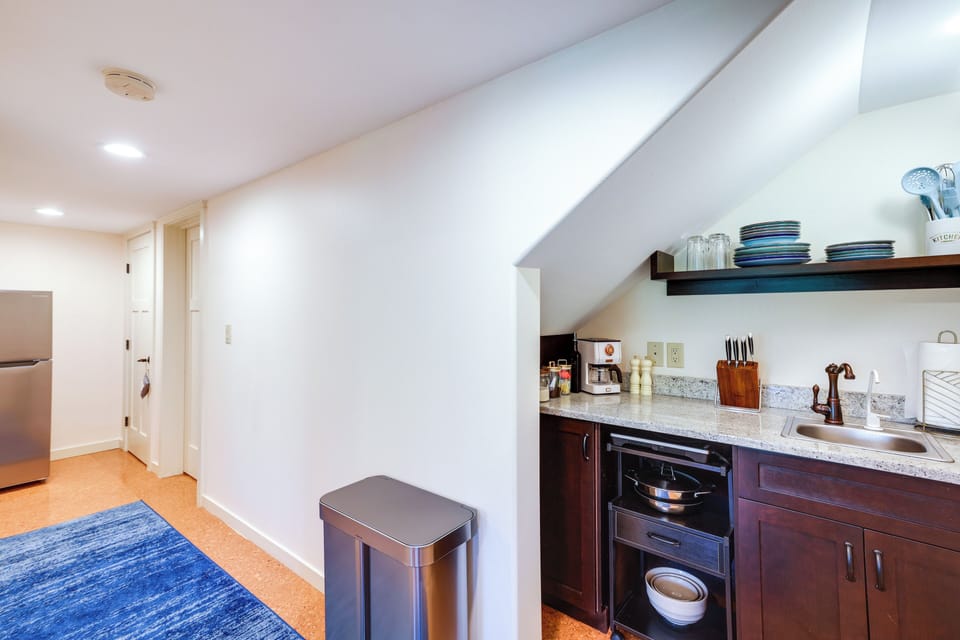 Kitchenette | Coffee Maker