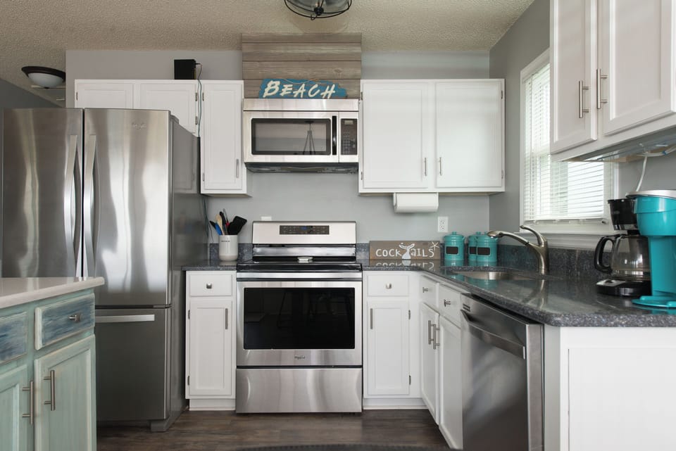 Full Kitchen