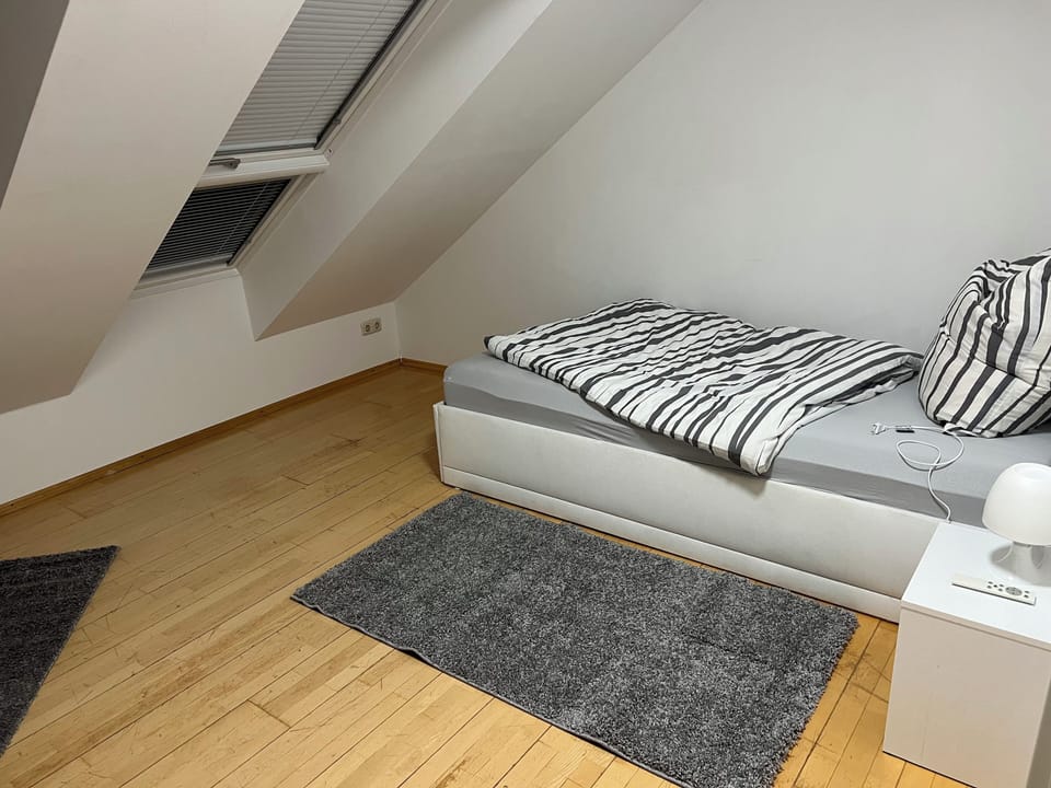 Schlafzimmer 3