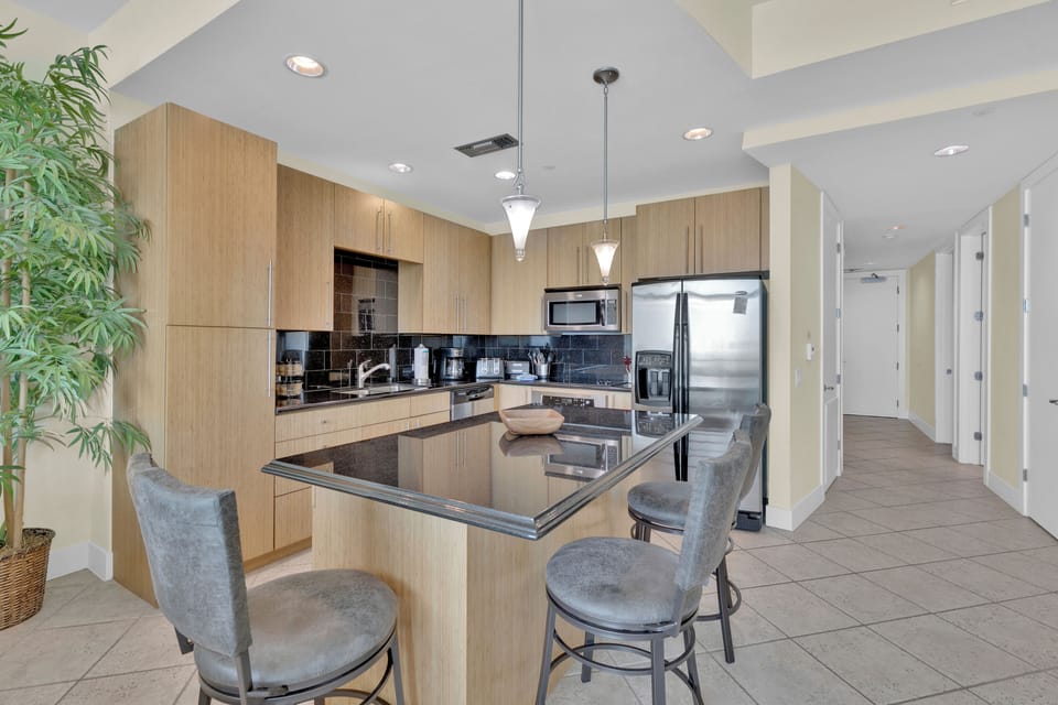 Fully equipped kitchen essential to prepare your favorite home cooked meals
