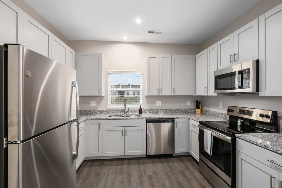 Large fully stocked kitchen