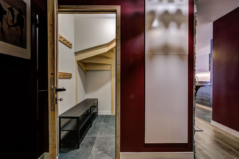 Storage for outdoor garments