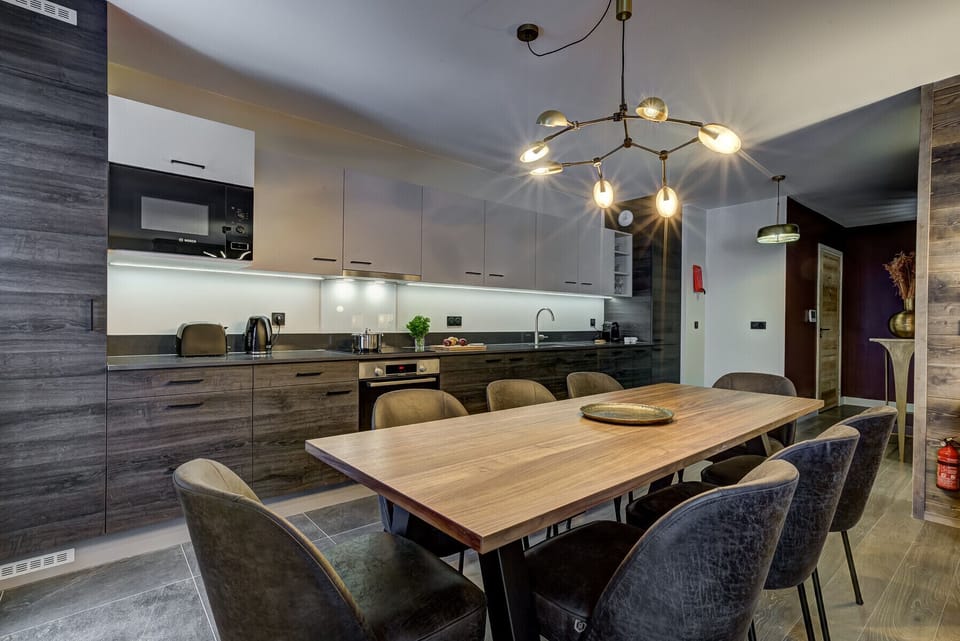 Dining table seating 8 people