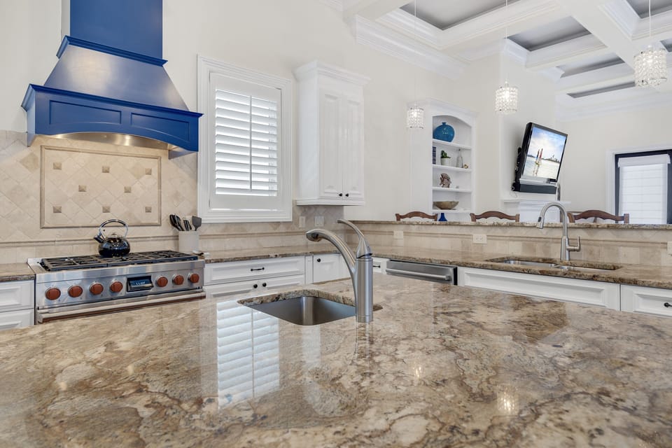 Sandcastle on Sandstone - Dune Allen Beach - Second Floor Kitchen Area