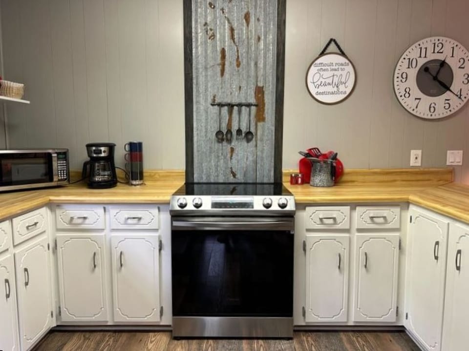 The cabin was a perfect getaway for us."  - 
Gunther 
