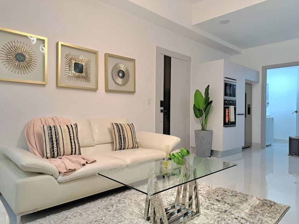 Living room with Leather Sofa