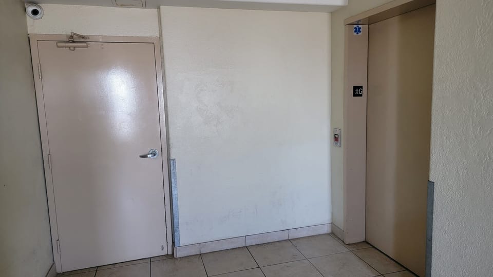 Guests may take the elevator from the garage to the unit's floor
