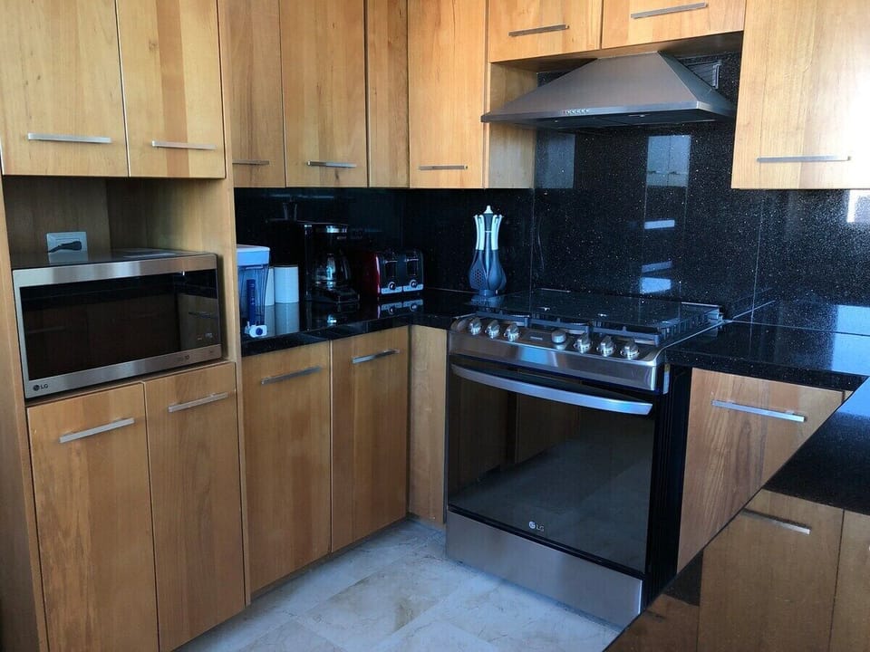 Modern & Convenience Kitchen