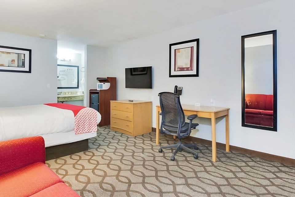 Unit with 1 King size bed