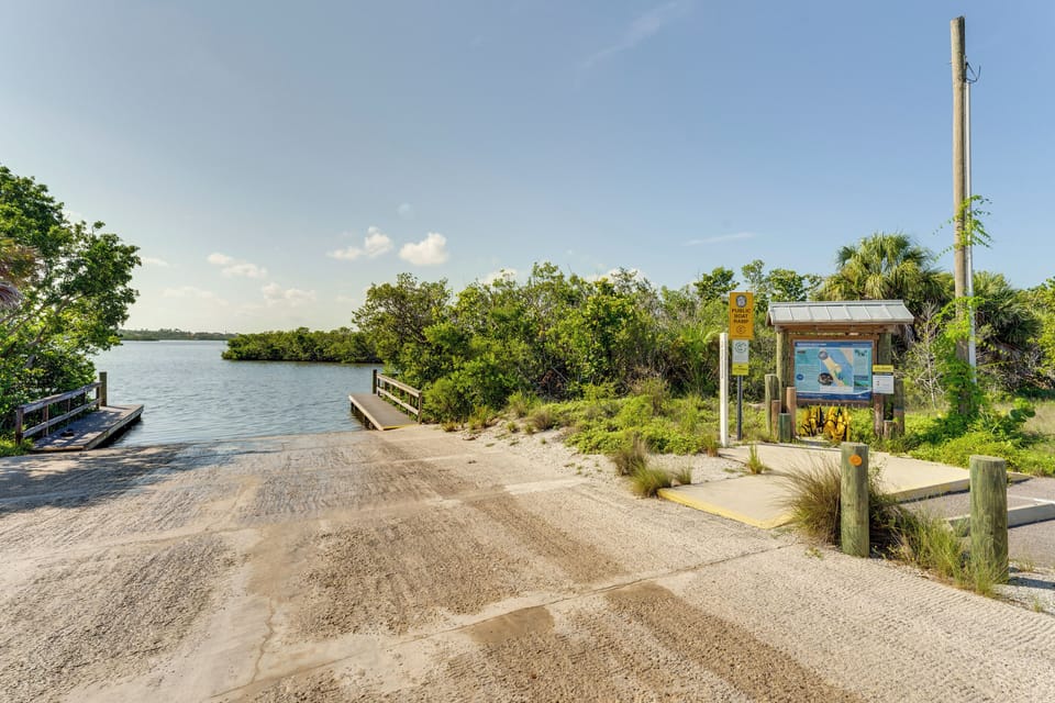 1 Mi to Public Boat Ramp