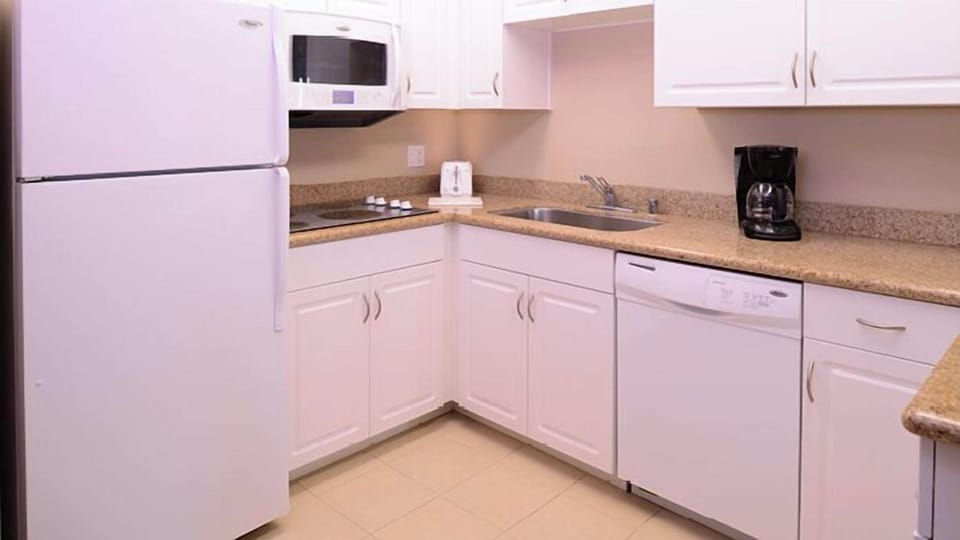 RVB_3_Room_Gallery_1_9