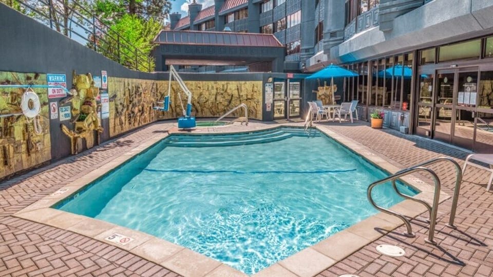 Diamond Resorts Tahoe Seasons Resort_14.jpg