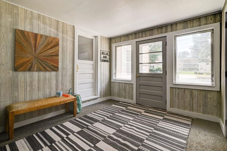 Shared entry at the front.