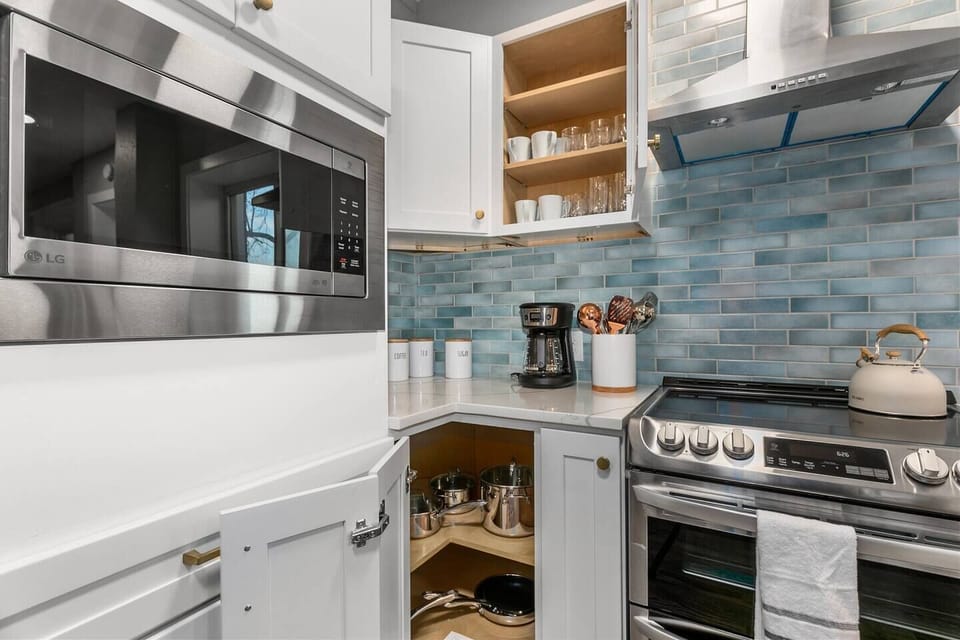 Upstairs Fully Stocked Kitchen