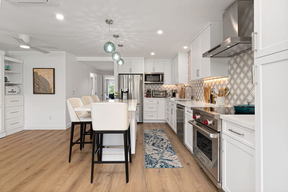 Luxury Carlsbad rental - Kitchen bar with seating for four.