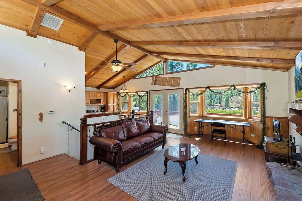Spend time with the family and enjoy beautiful views from the living room 