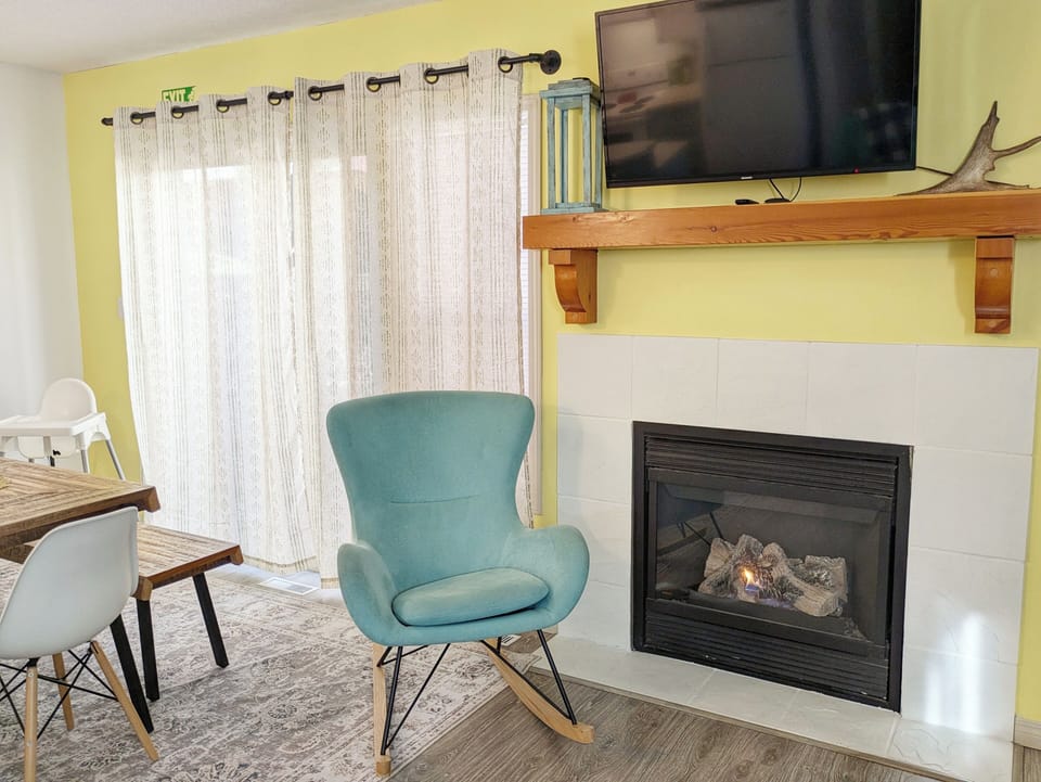 Gas fireplace & smart TV. 