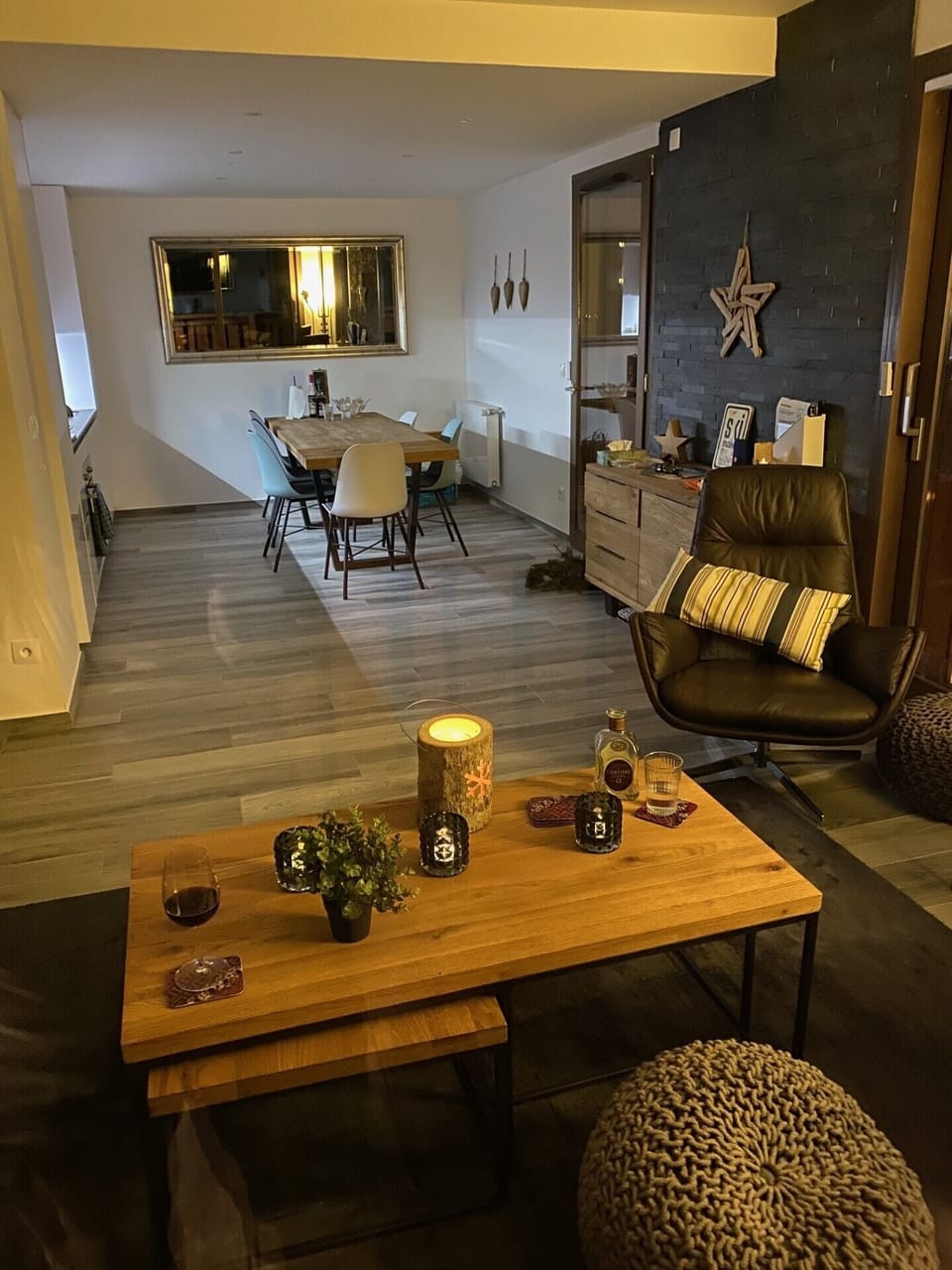 Primary lounge 

Salon primaire