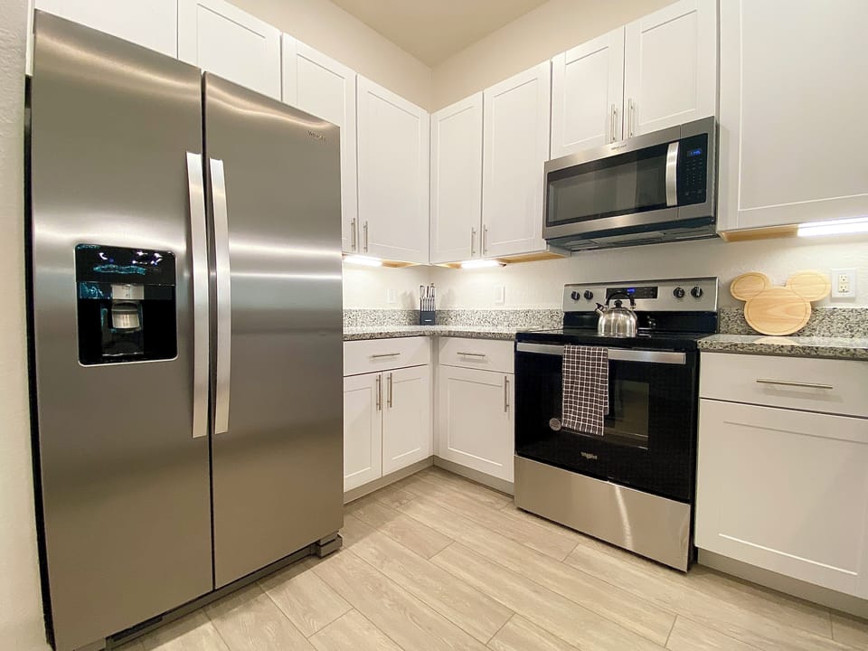Fully updated kitchen with all the modern conveniences. 
