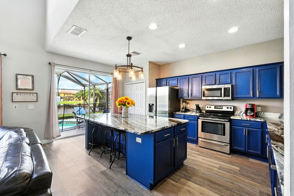 Bright Open-Concept Kitchen & Dining