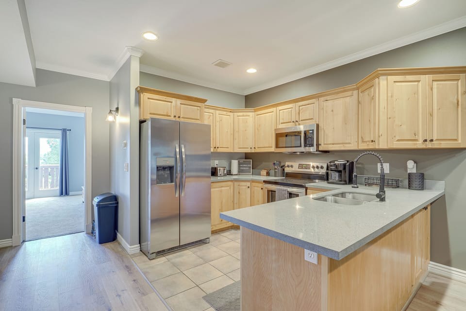 Kitchen | Free WiFi | Central A/C & Heat | Washer/Dryer