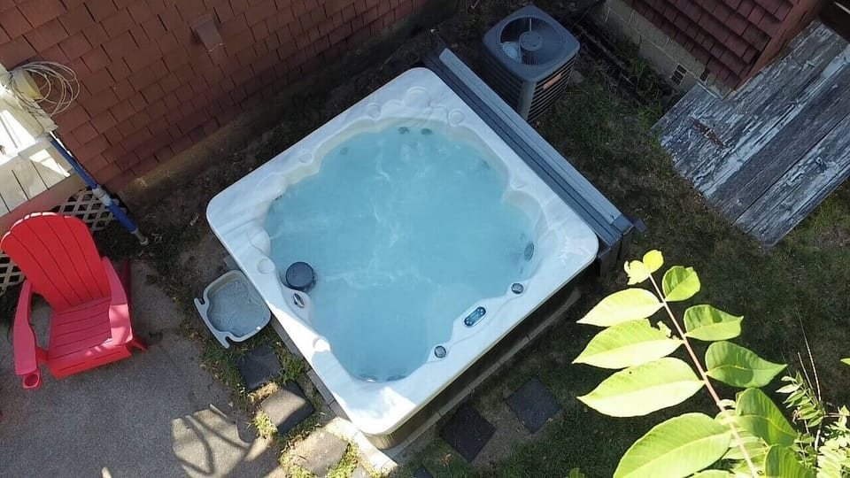 New Hot Tub!